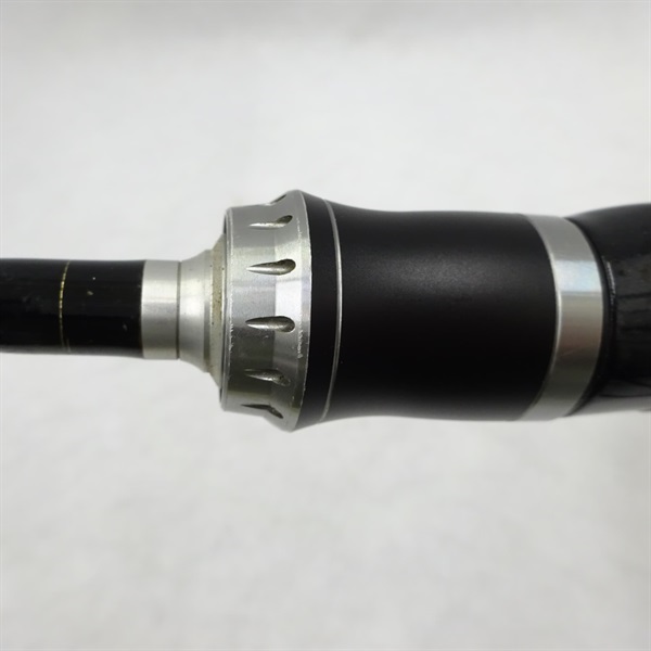 １３エクスセンスＢ８０４ＭＬ／ＲＳ